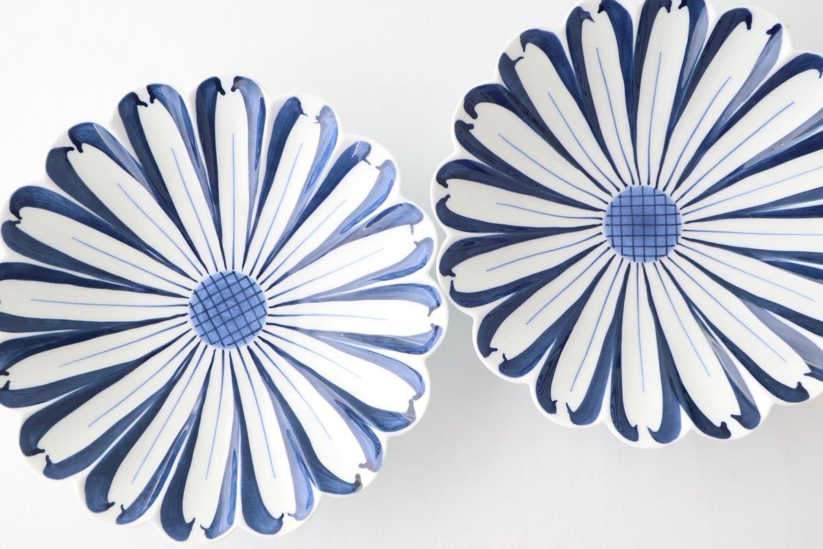 Chrysanthemum Plate Blue Medium | Hasami Ware