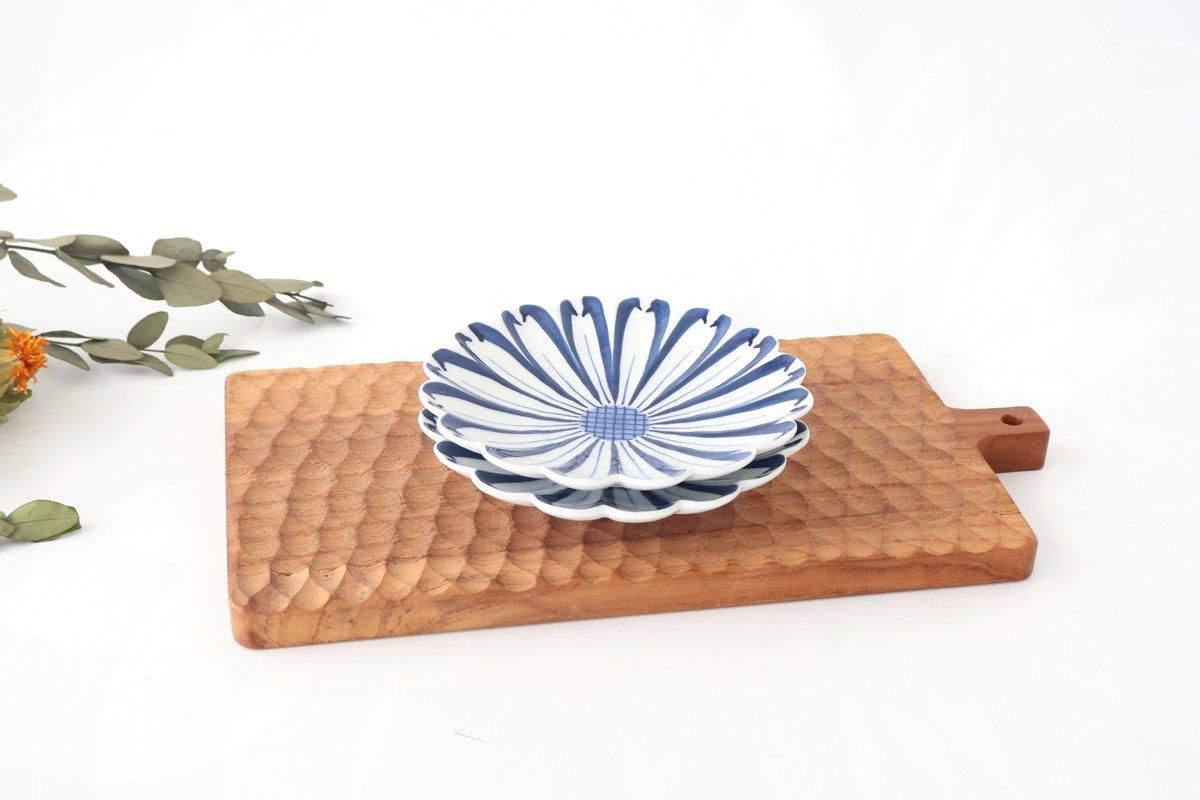 Chrysanthemum Plate Blue Small | Hasami Ware