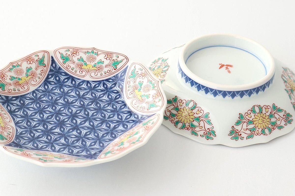 Bellflower-shaped Small Plate Hemp Leaf Pattern  | Arita Ware