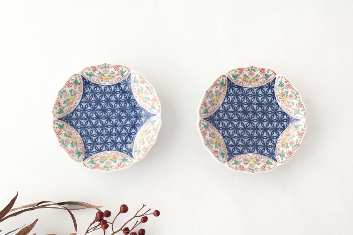 Bellflower-shaped Small Plate Hemp Leaf Pattern  | Arita Ware