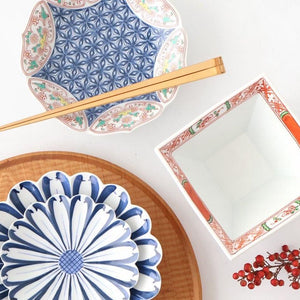 Bellflower-shaped Small Plate Hemp Leaf Pattern  | Arita Ware