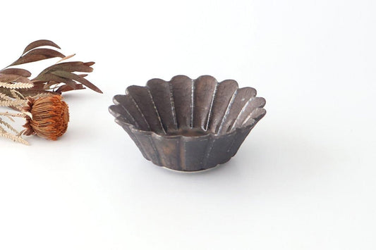 Flower-shaped Small Bowl Silver-Black | Kobachi Mino Ware