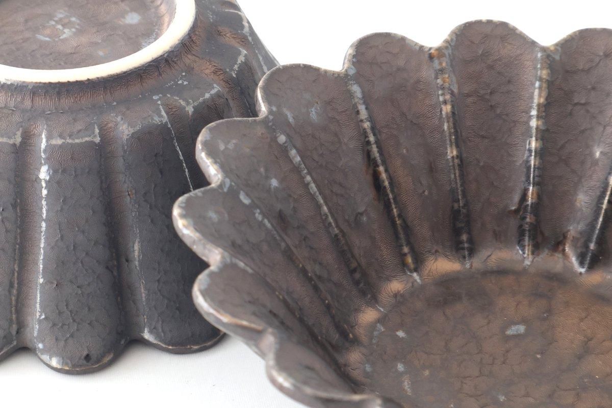 Flower-shaped Small Bowl Silver-Black | Kobachi Mino Ware