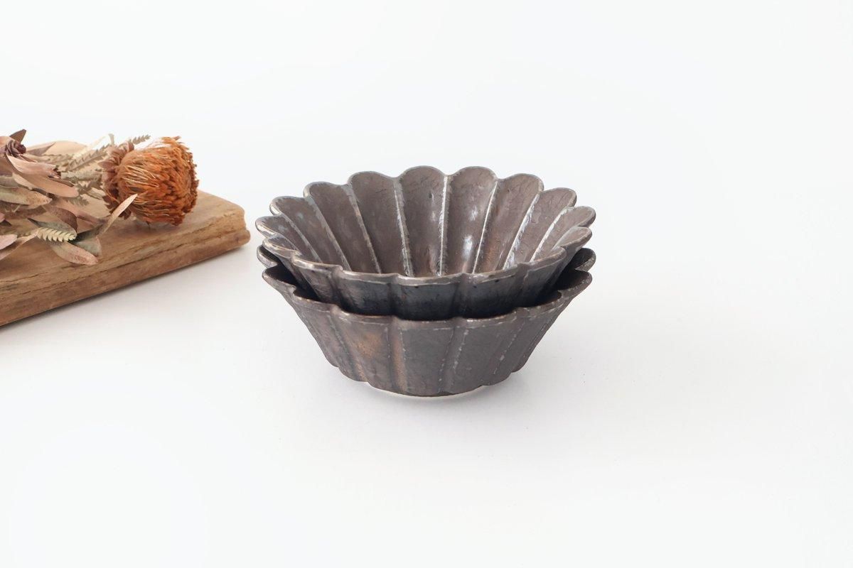 Flower-shaped Small Bowl Silver-Black | Kobachi Mino Ware