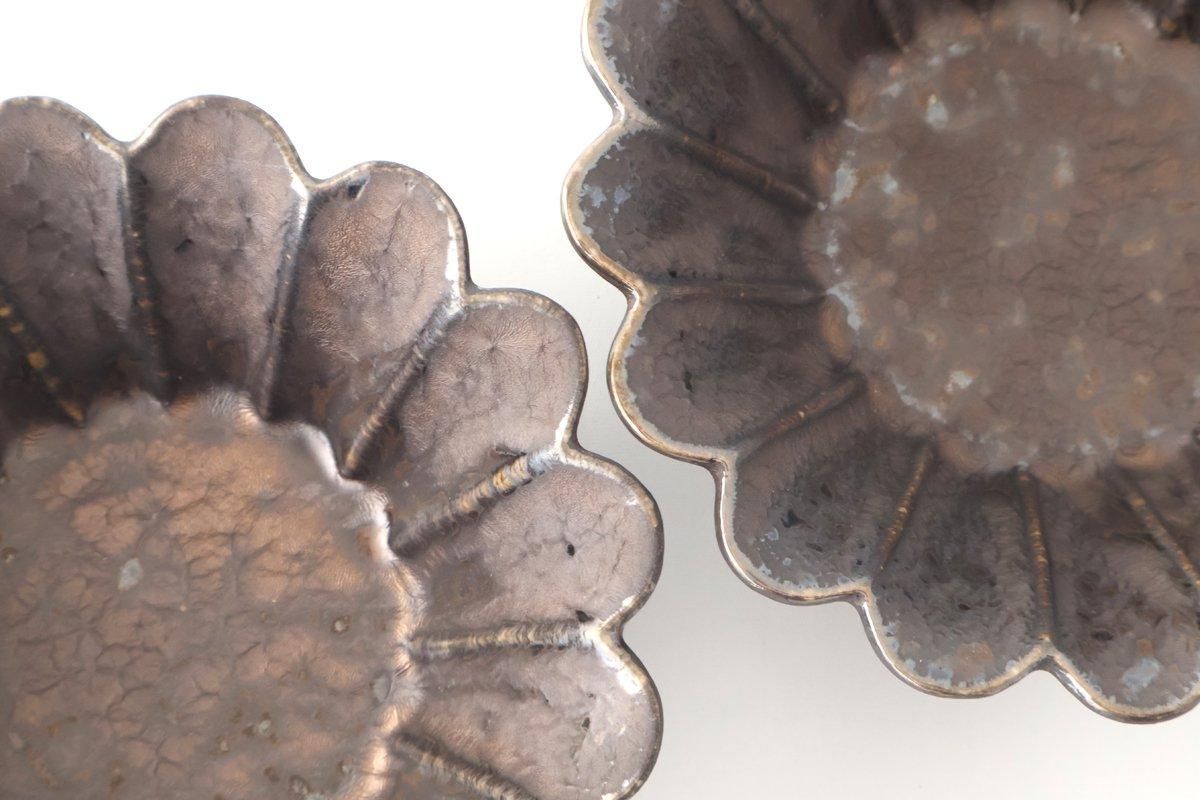 Flower-shaped Small Bowl Silver-Black | Kobachi Mino Ware