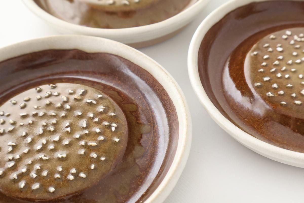 Motoshige Pottery Grater Matte White Small | Iwami Ware