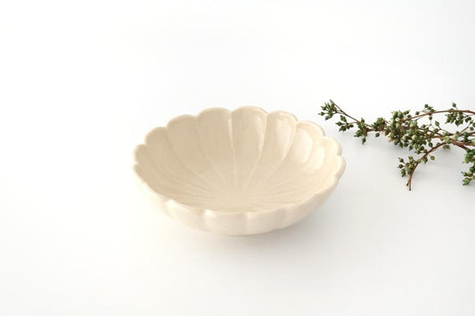 Chrysanthemum-shaped Bowl White 17㎝/6.6in | Seto Ware