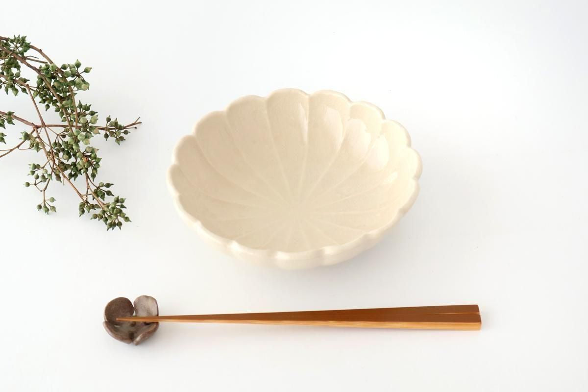 Chrysanthemum-shaped Bowl White 17㎝/6.6in | Seto Ware