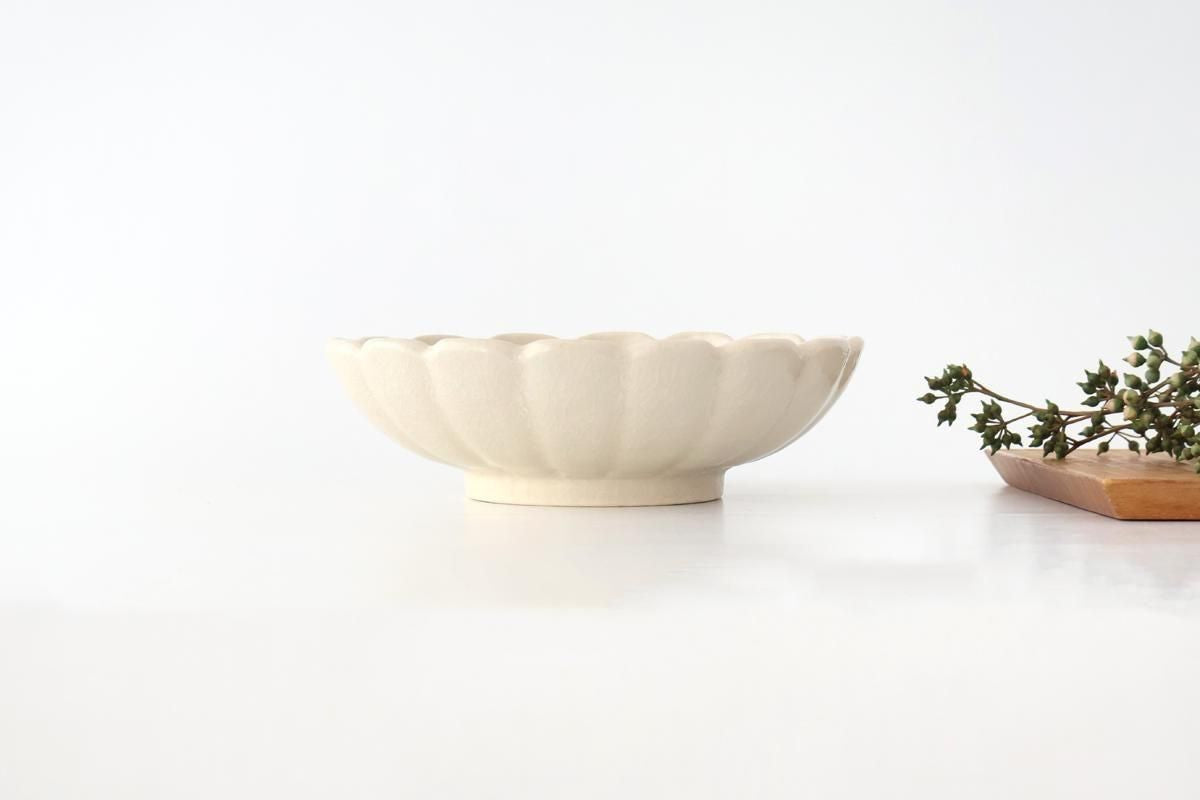 Chrysanthemum-shaped Bowl White 17㎝/6.6in | Seto Ware