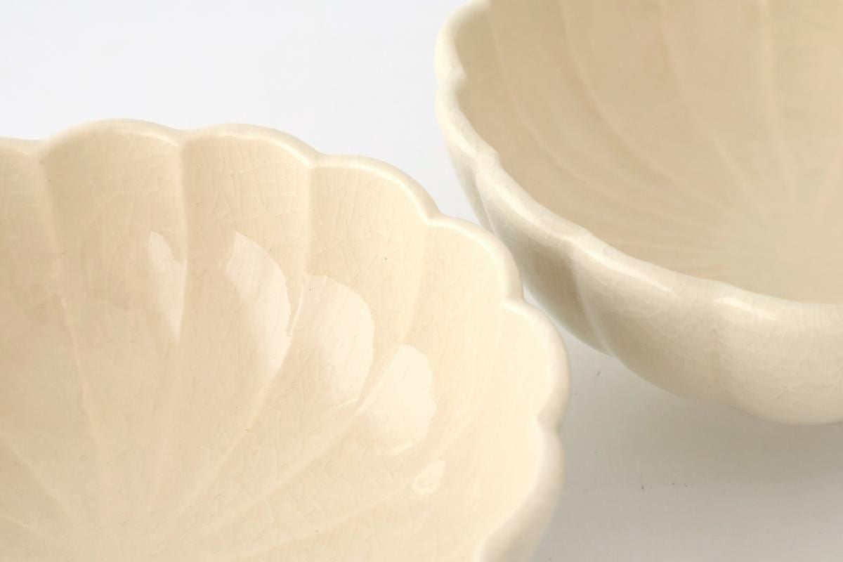 Chrysanthemum-shaped Bowl White 13㎝/5in | Kobachi Seto Ware