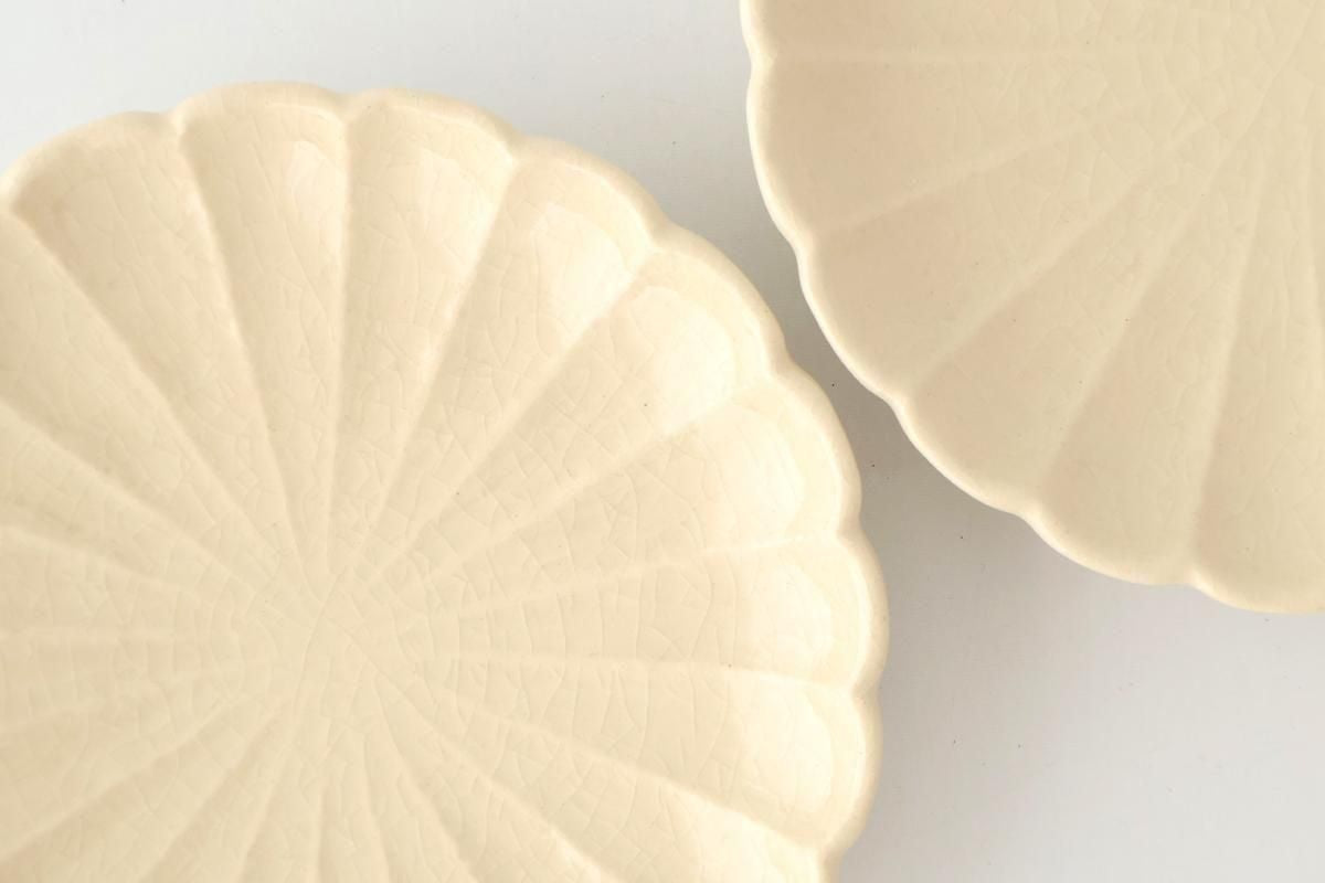 Chrysanthemum-shaped Plate White  15㎝/6in | Seto Ware