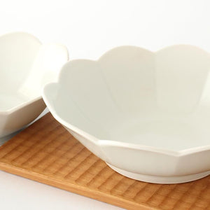 [UTSUWABI Special Order] Flower-shaped Bowl White | Serving Bowal Hasami Ware