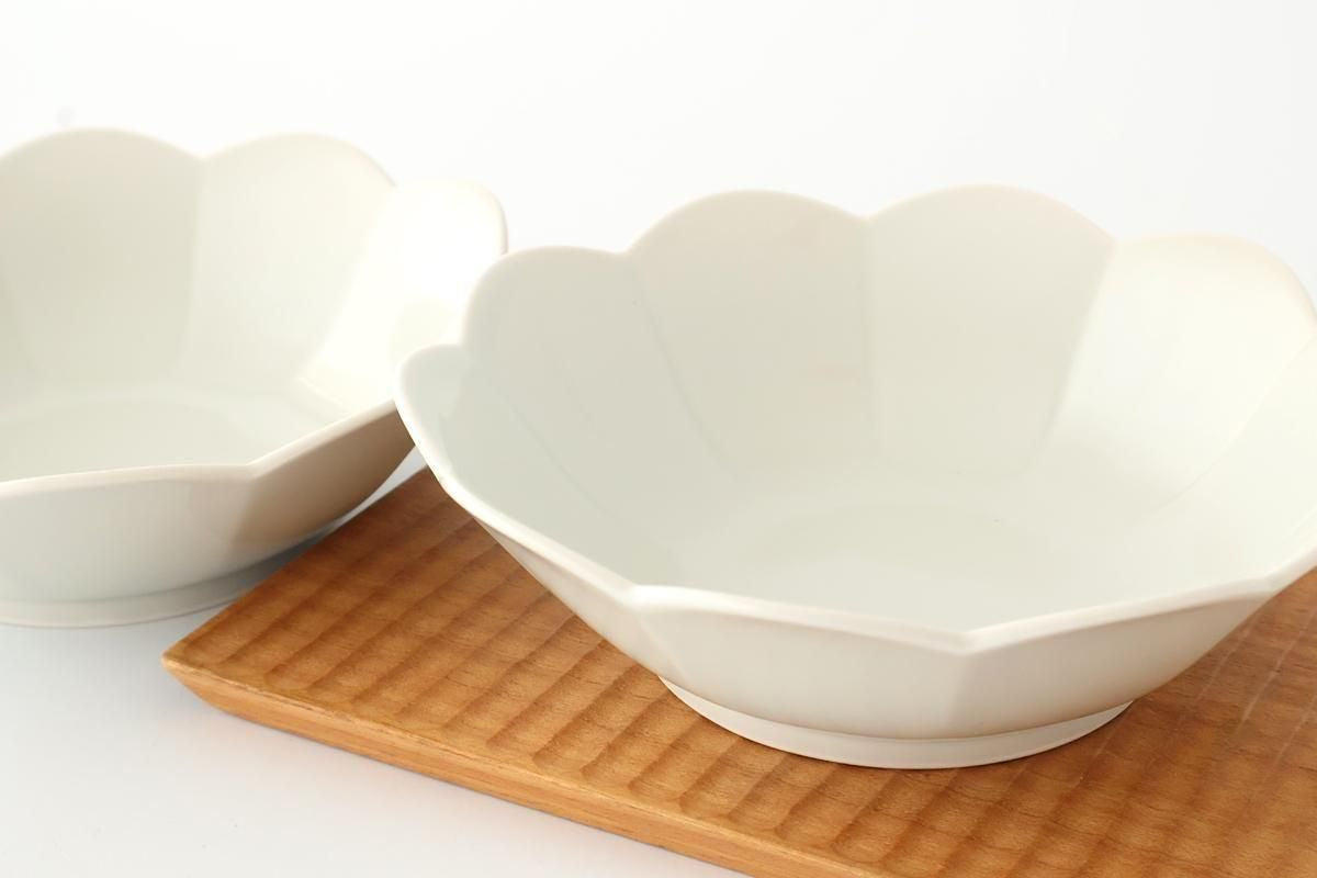 [UTSUWABI Special Order] Flower-shaped Bowl White | Serving Bowal Hasami Ware