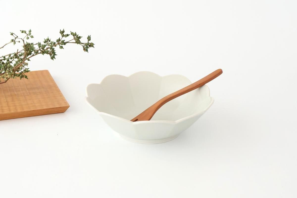 [UTSUWABI Special Order] Flower-shaped Bowl White | Serving Bowal Hasami Ware