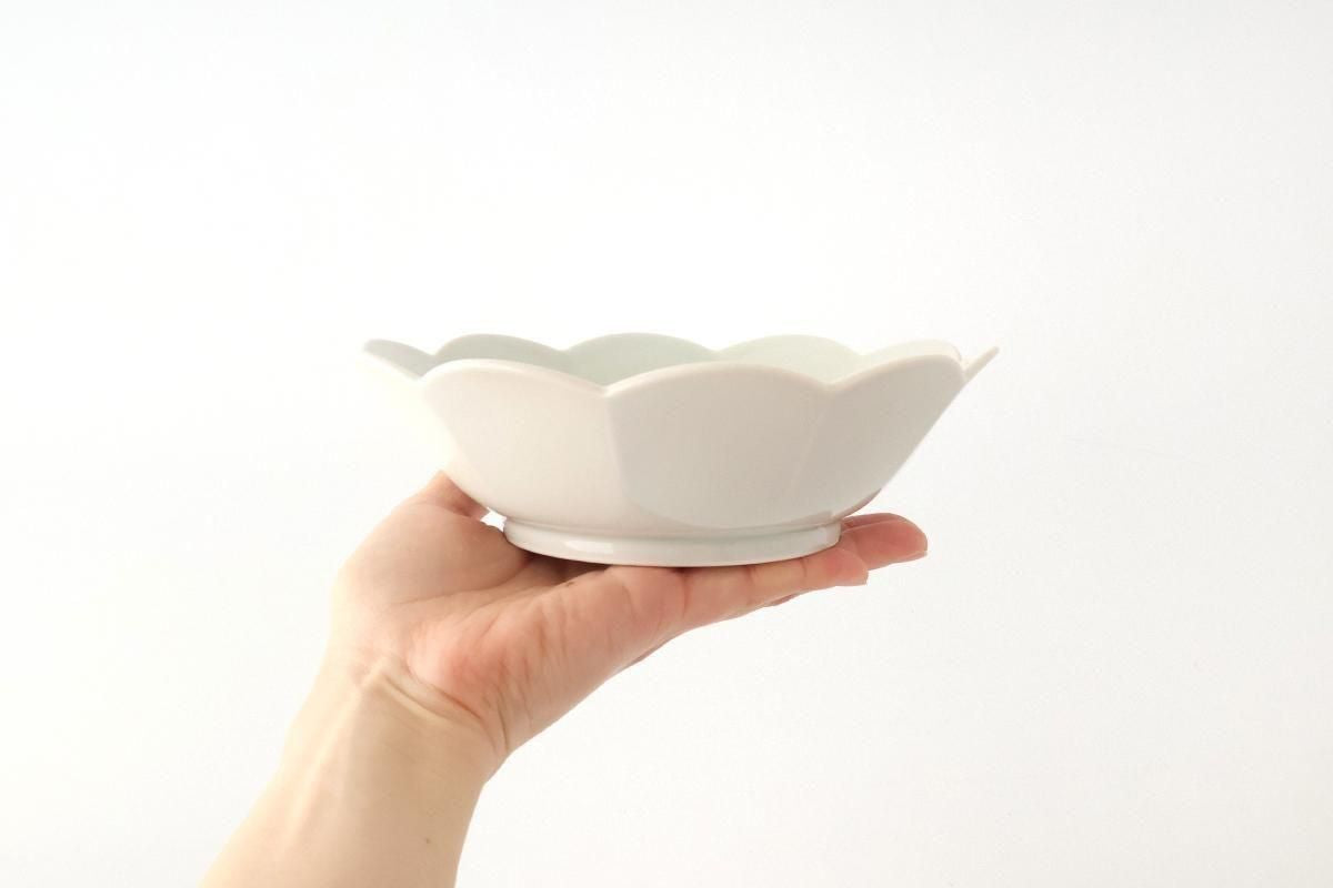 [UTSUWABI Special Order] Flower-shaped Bowl White | Serving Bowal Hasami Ware