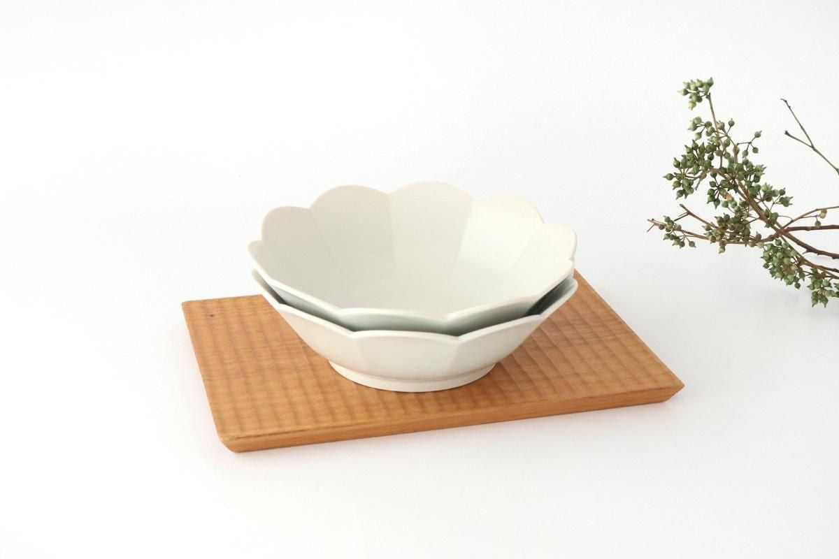 [UTSUWABI Special Order] Flower-shaped Bowl White | Serving Bowal Hasami Ware