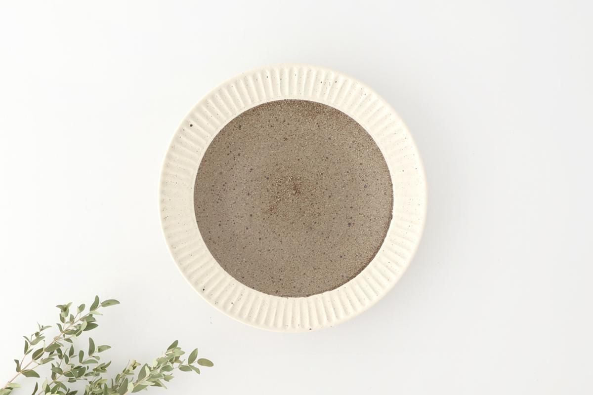 Tohzan-Gama Round Plate White and Brown | Mino Ware