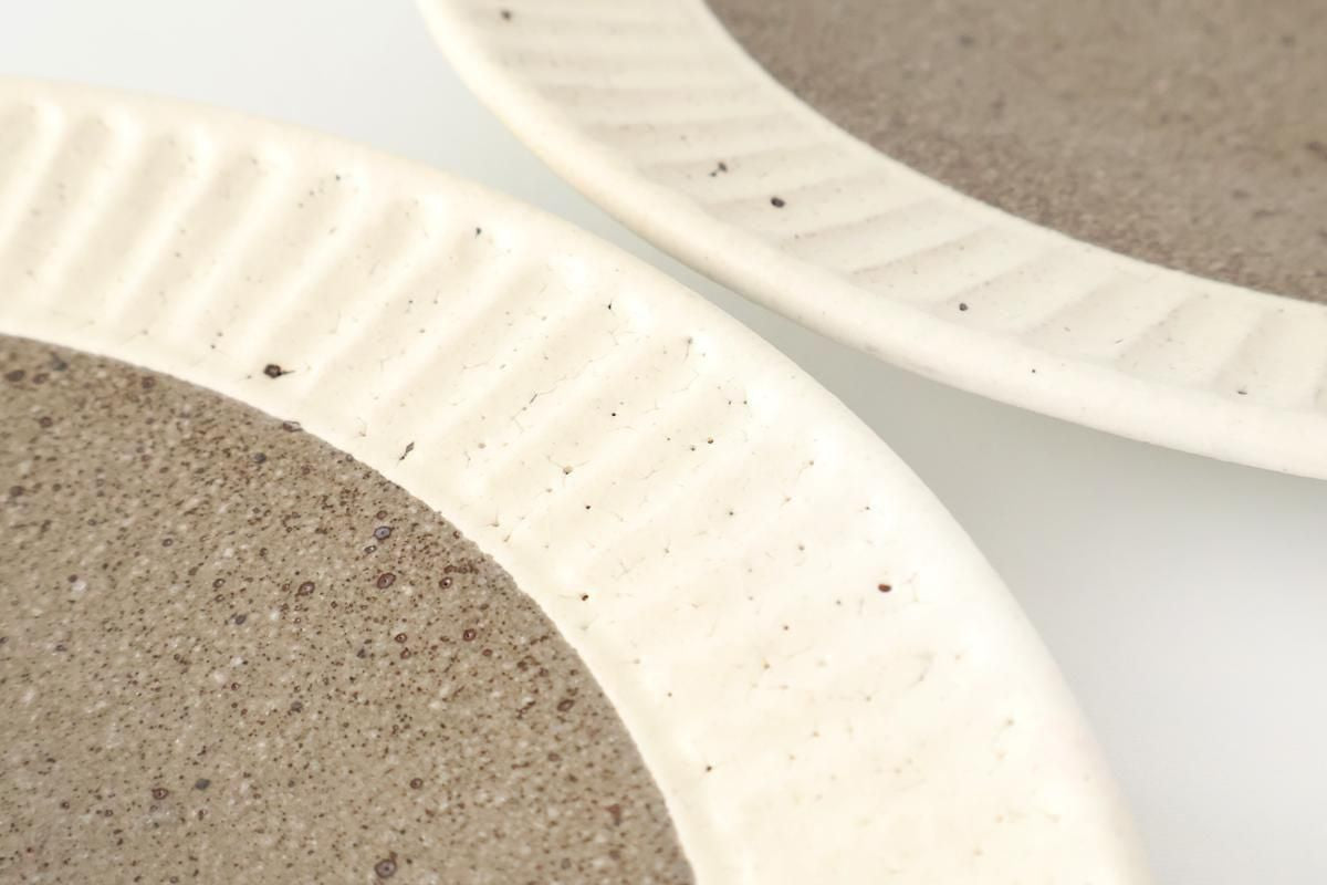 Tohzan-Gama Round Plate White and Brown | Mino Ware
