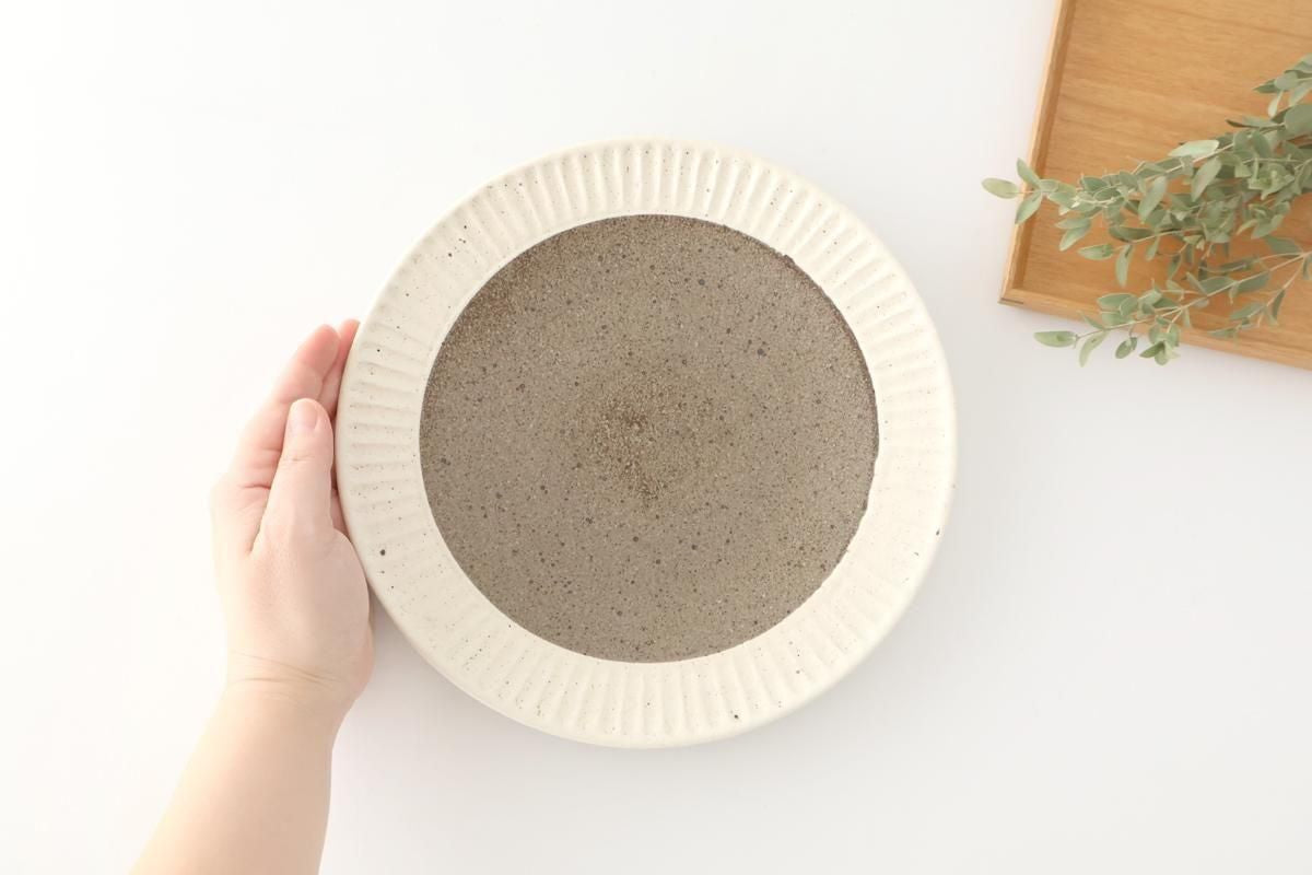 Tohzan-Gama Round Plate White and Brown | Mino Ware