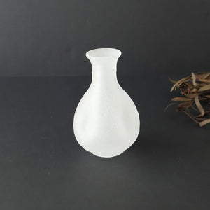 Hirota Glass Sake Bottle Tokkuri White