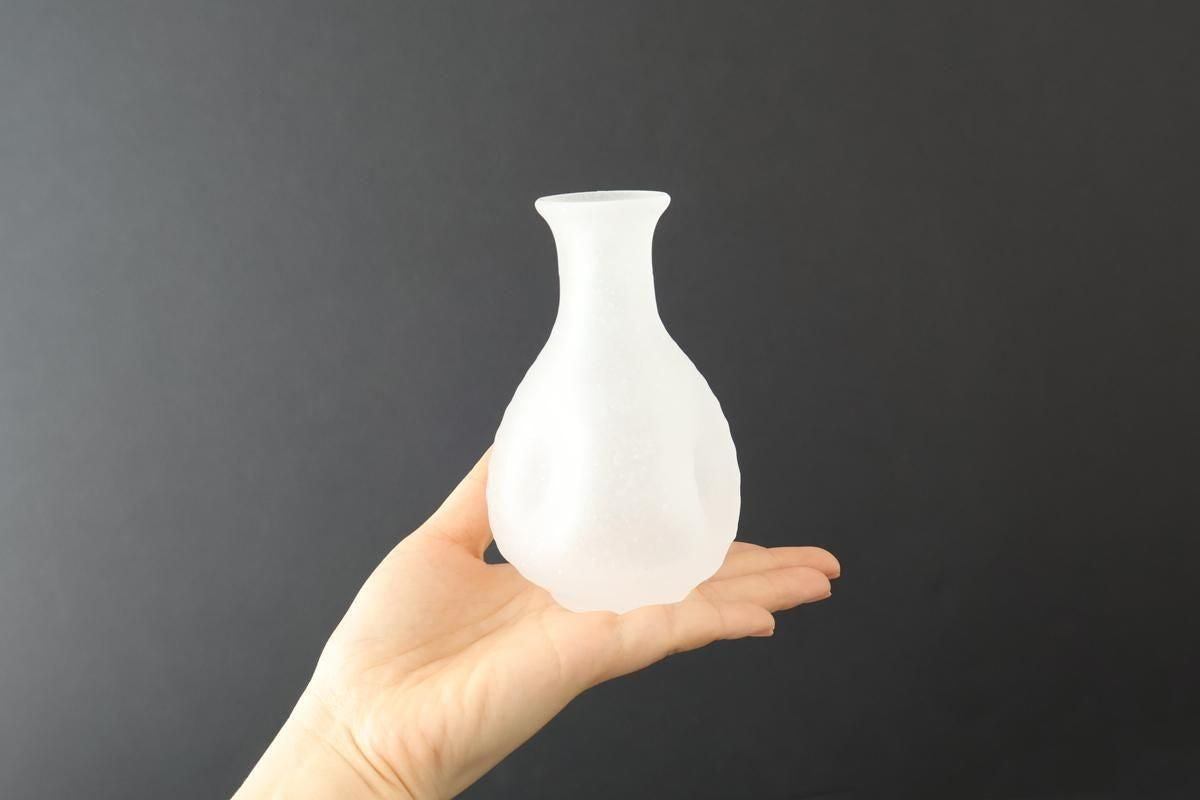 Hirota Glass Sake Bottle Tokkuri White