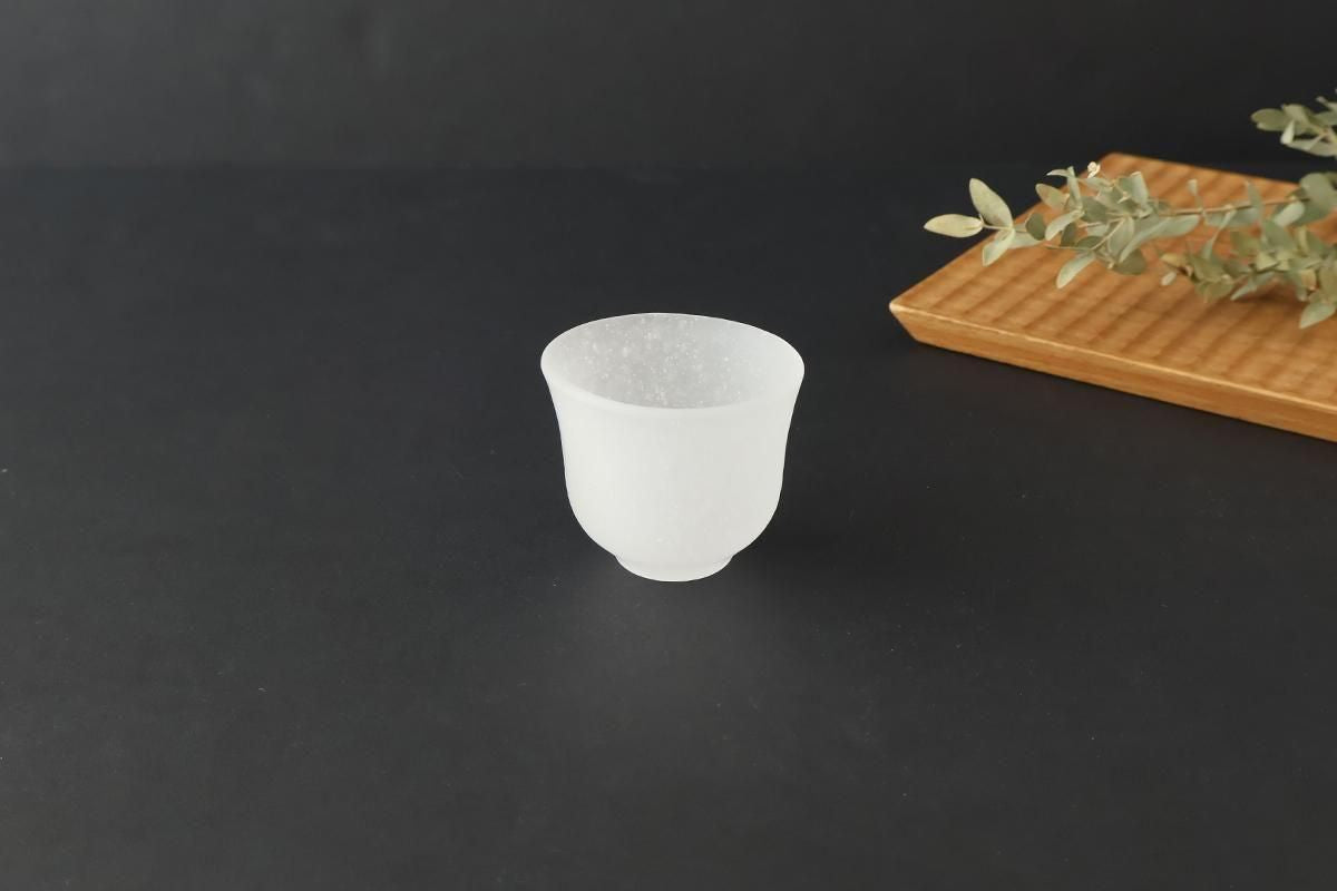 Hirota Glass Sake Cup Guinomi White