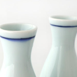 Sake Bottle Tokkuri Red Flower and Green Frame | Arita Ware