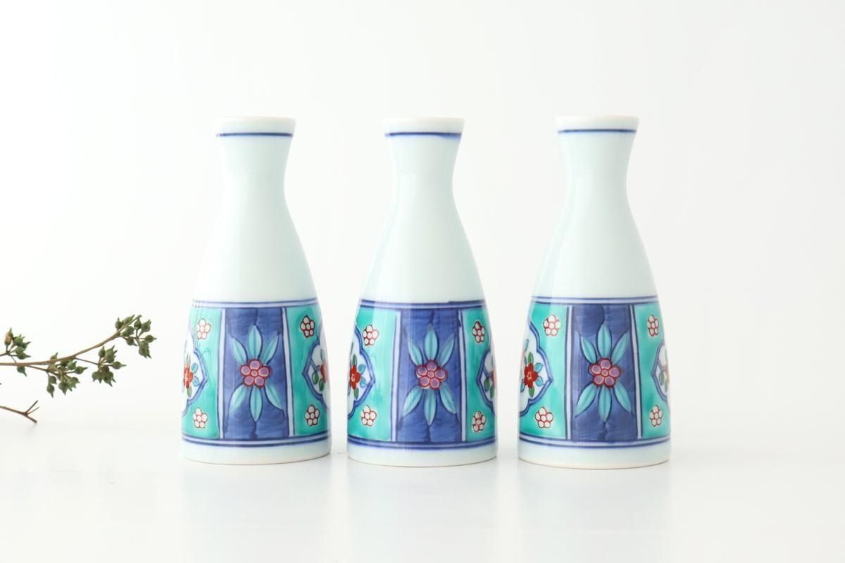 Sake Bottle Tokkuri Red Flower and Green Frame | Arita Ware