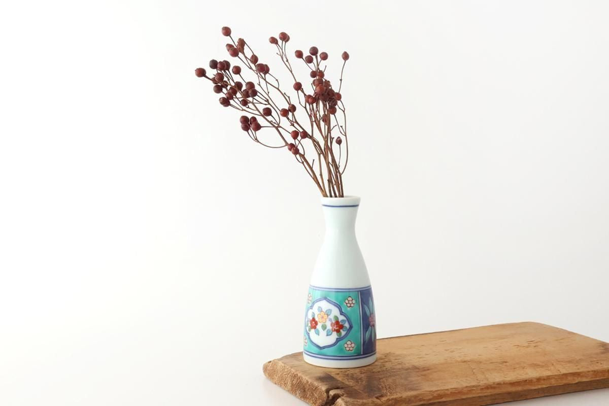 Sake Bottle Tokkuri Red Flower and Green Frame | Arita Ware