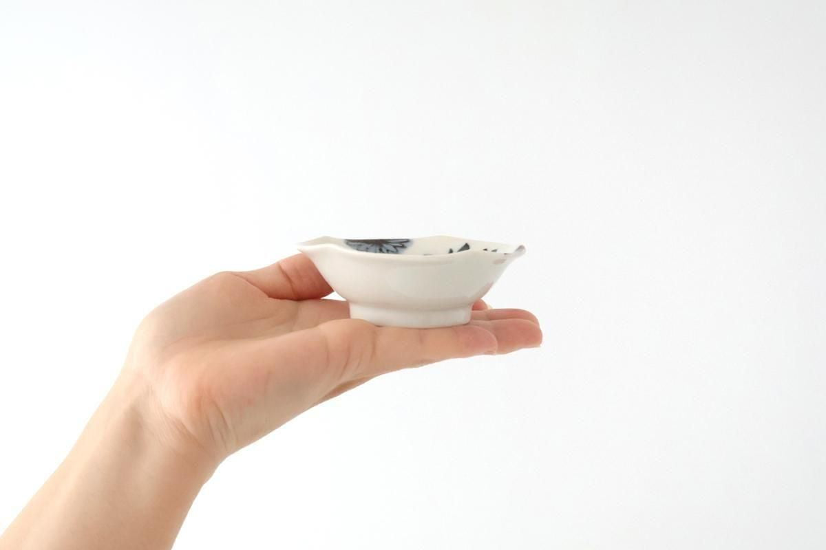 Small Bowl Blue Floral Arabesque | Kobachi Hasami Ware