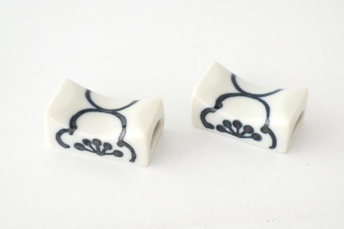 Chopstick Rest White Plum | Hashioki Hasami Ware