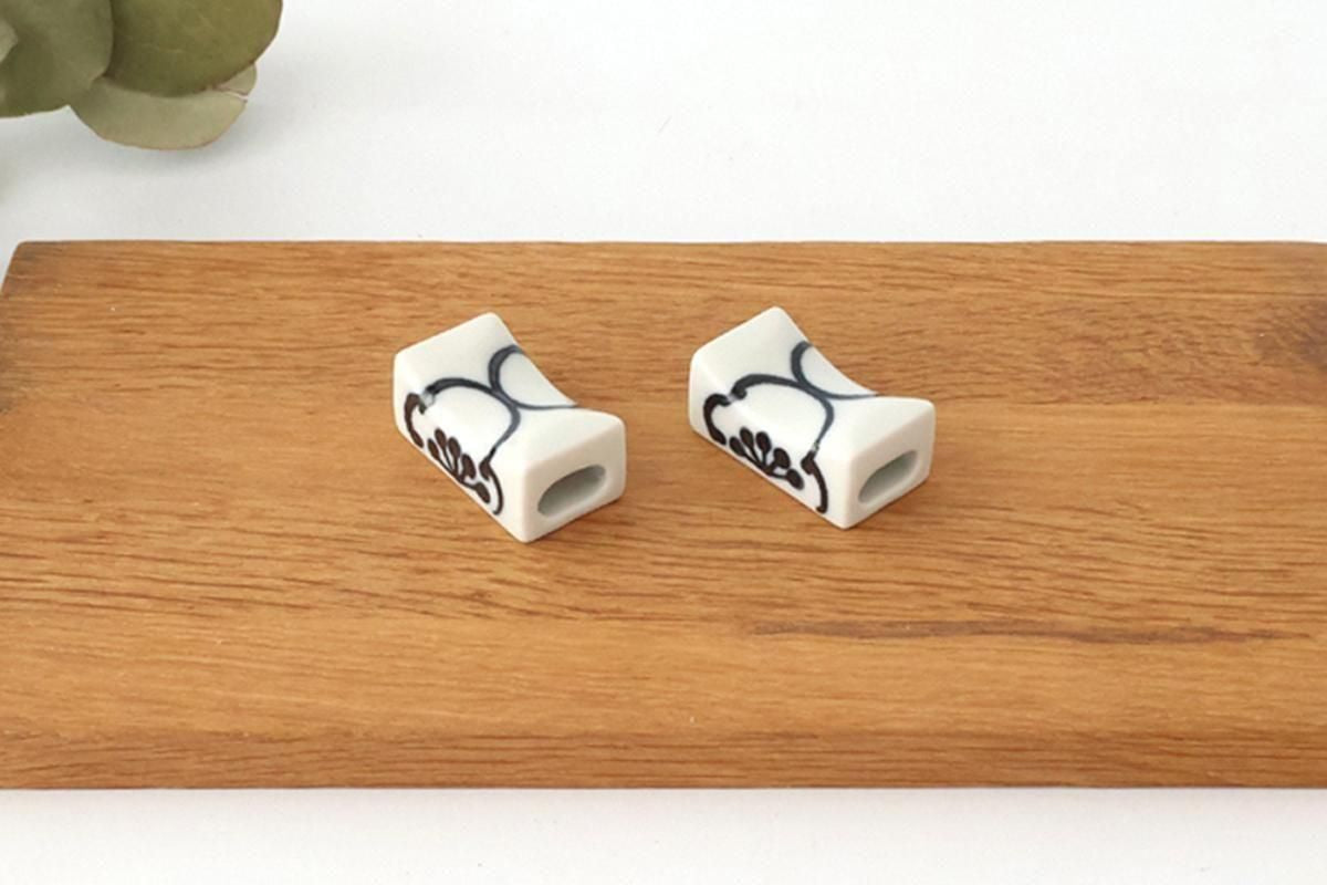 Chopstick Rest White Plum | Hashioki Hasami Ware