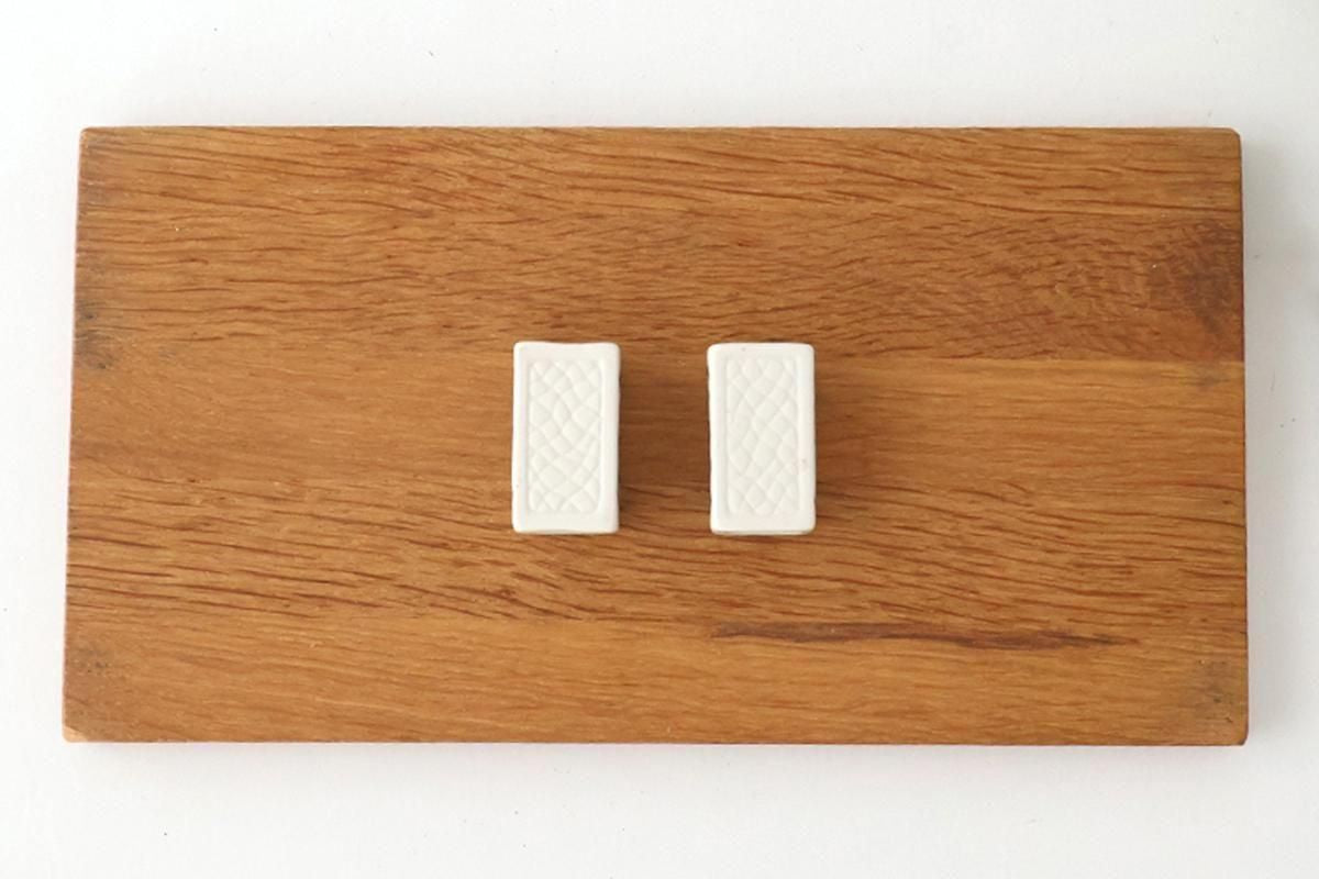 Chopstick Rest White Plum | Hashioki Hasami Ware