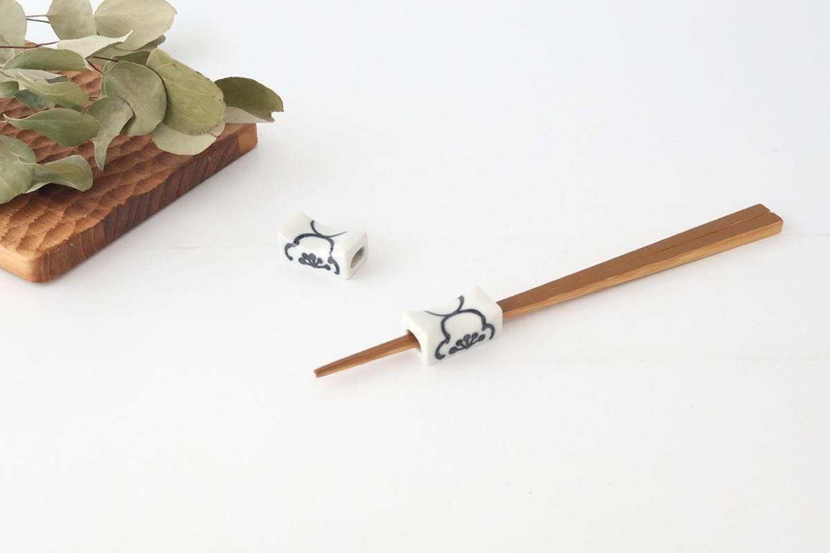 Chopstick Rest White Plum | Hashioki Hasami Ware
