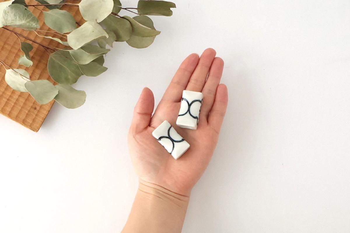 Chopstick Rest White Plum | Hashioki Hasami Ware