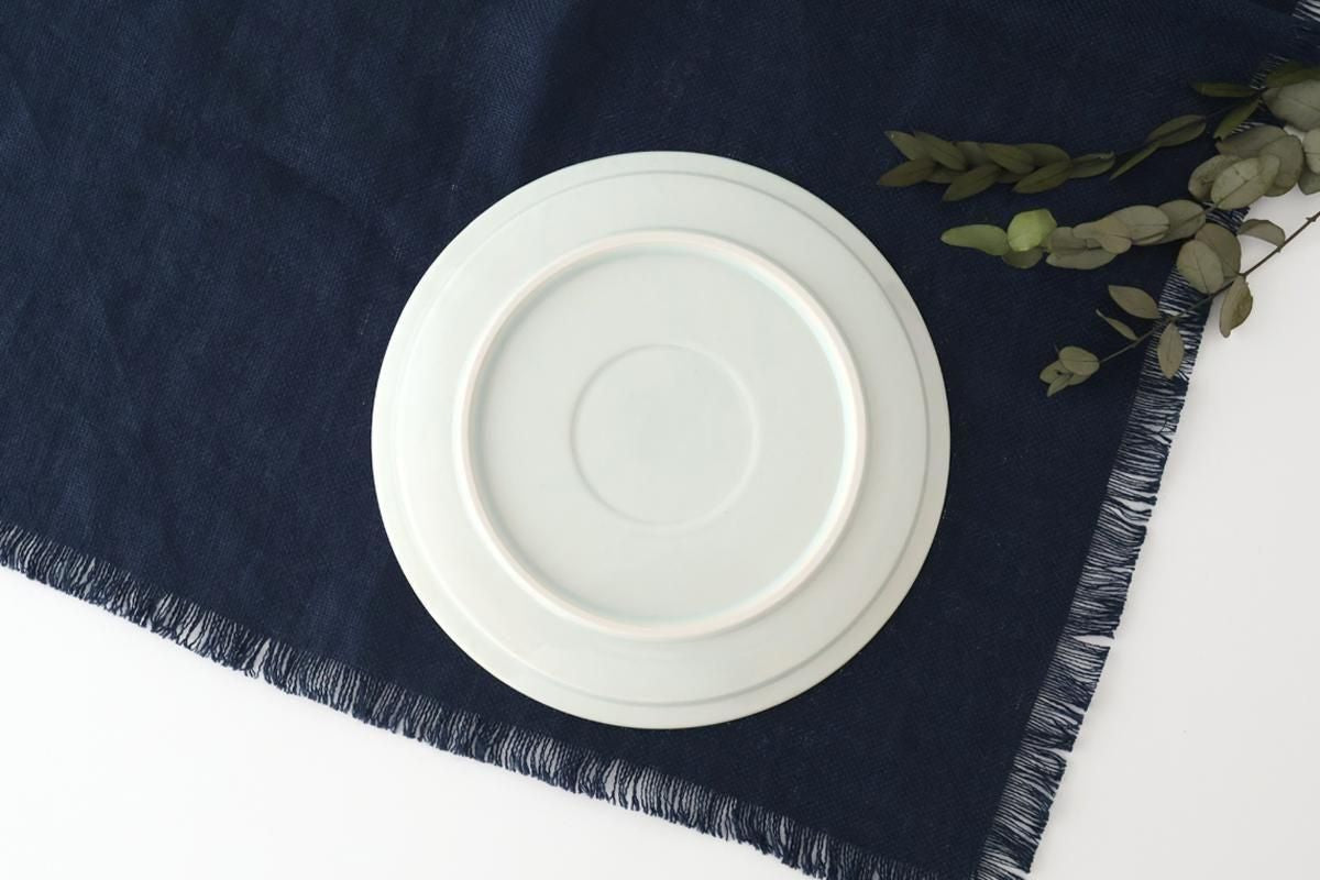 Round Flat Plate Chrysanthemum Arabesque 21㎝/8.3in | Arita Ware