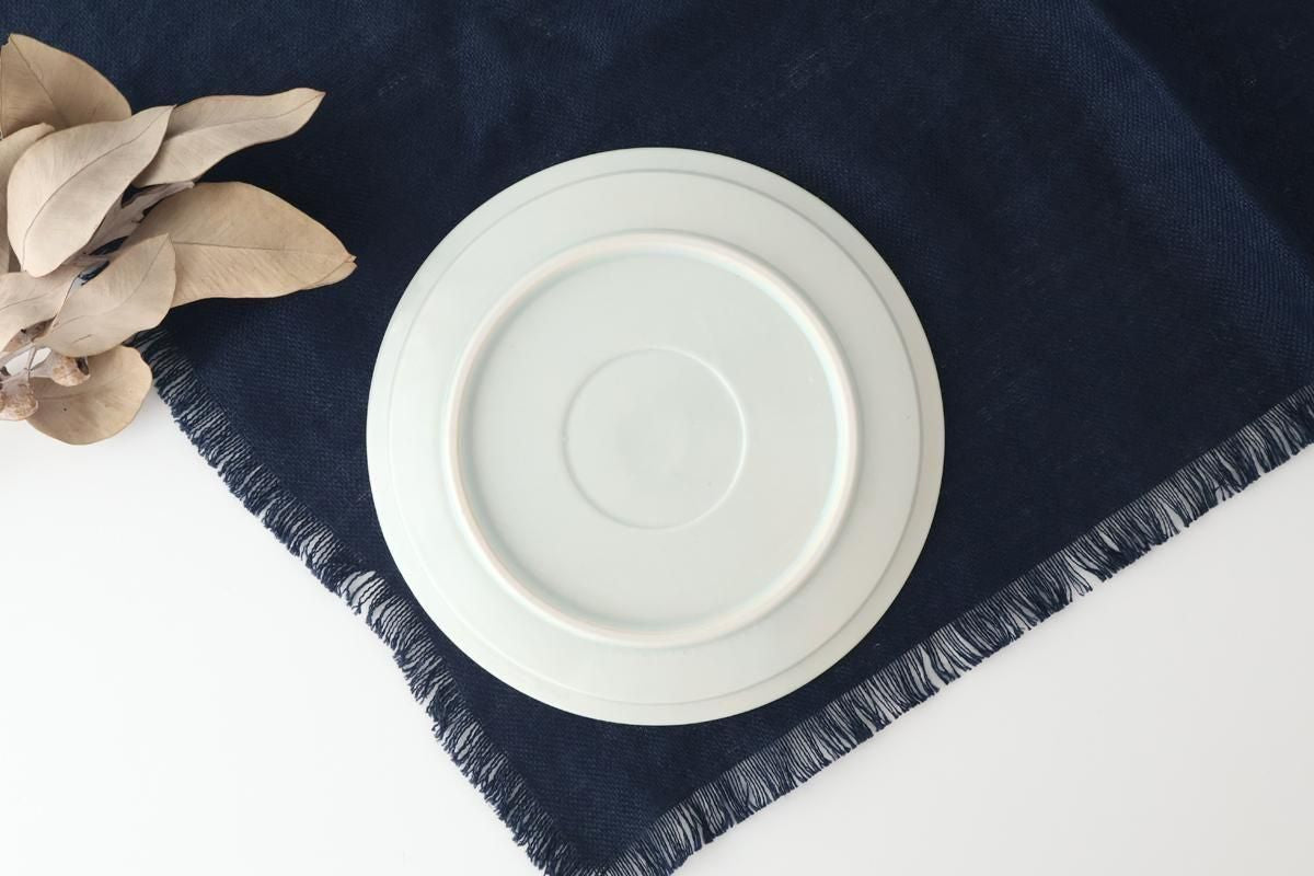 Round Flat Plate Blue Chrysanthemum 21㎝/8.3in | Arita Ware