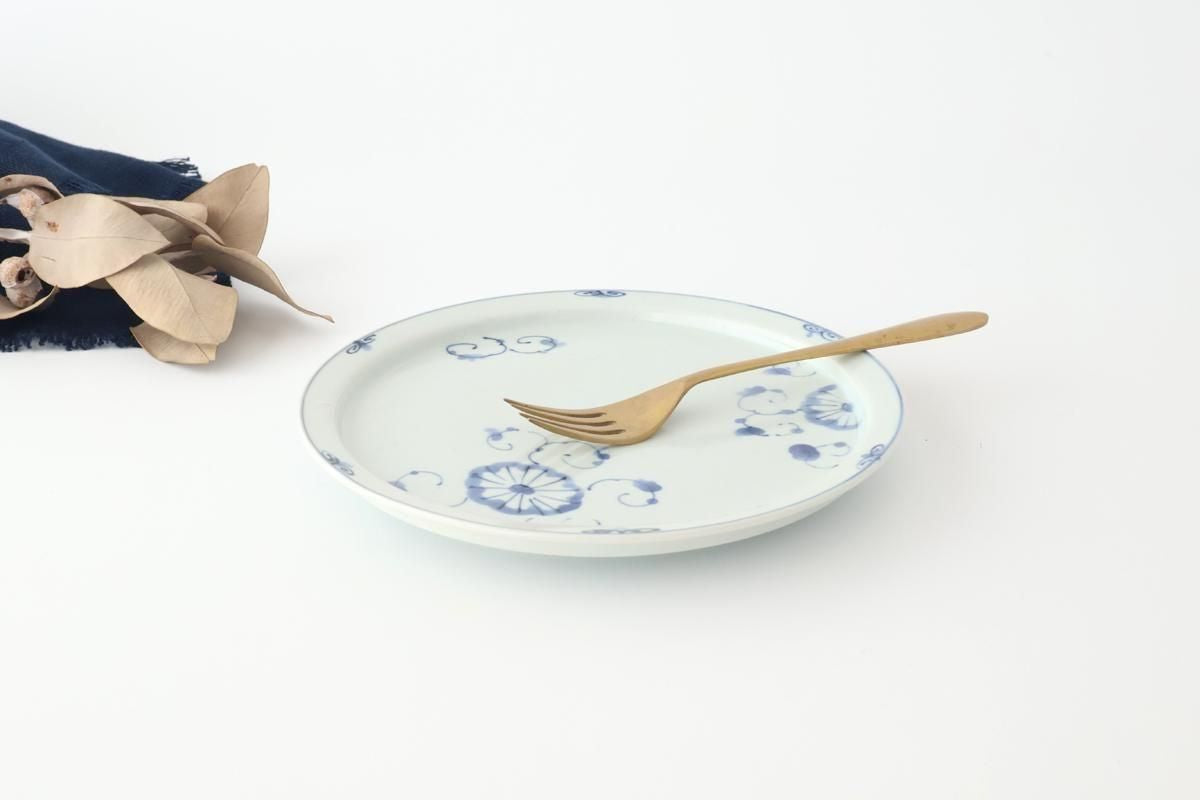 Round Flat Plate Blue Chrysanthemum 21㎝/8.3in | Arita Ware