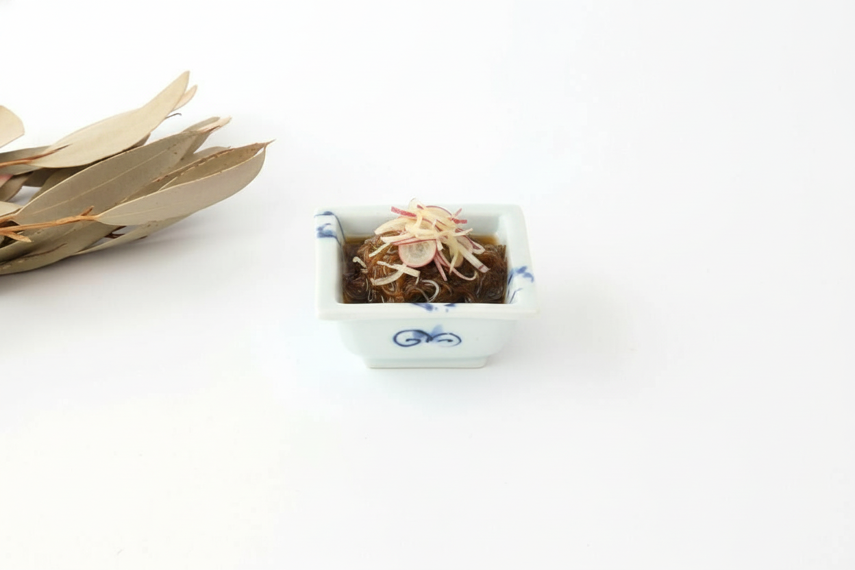 Square Small Bowl Chrysanthemum Pattern | Kobachi Arita Ware