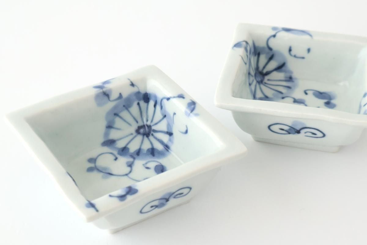 Square Small Bowl Chrysanthemum Pattern | Kobachi Arita Ware