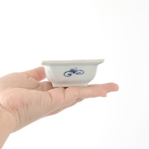 Square Small Bowl Chrysanthemum Pattern | Kobachi Arita Ware