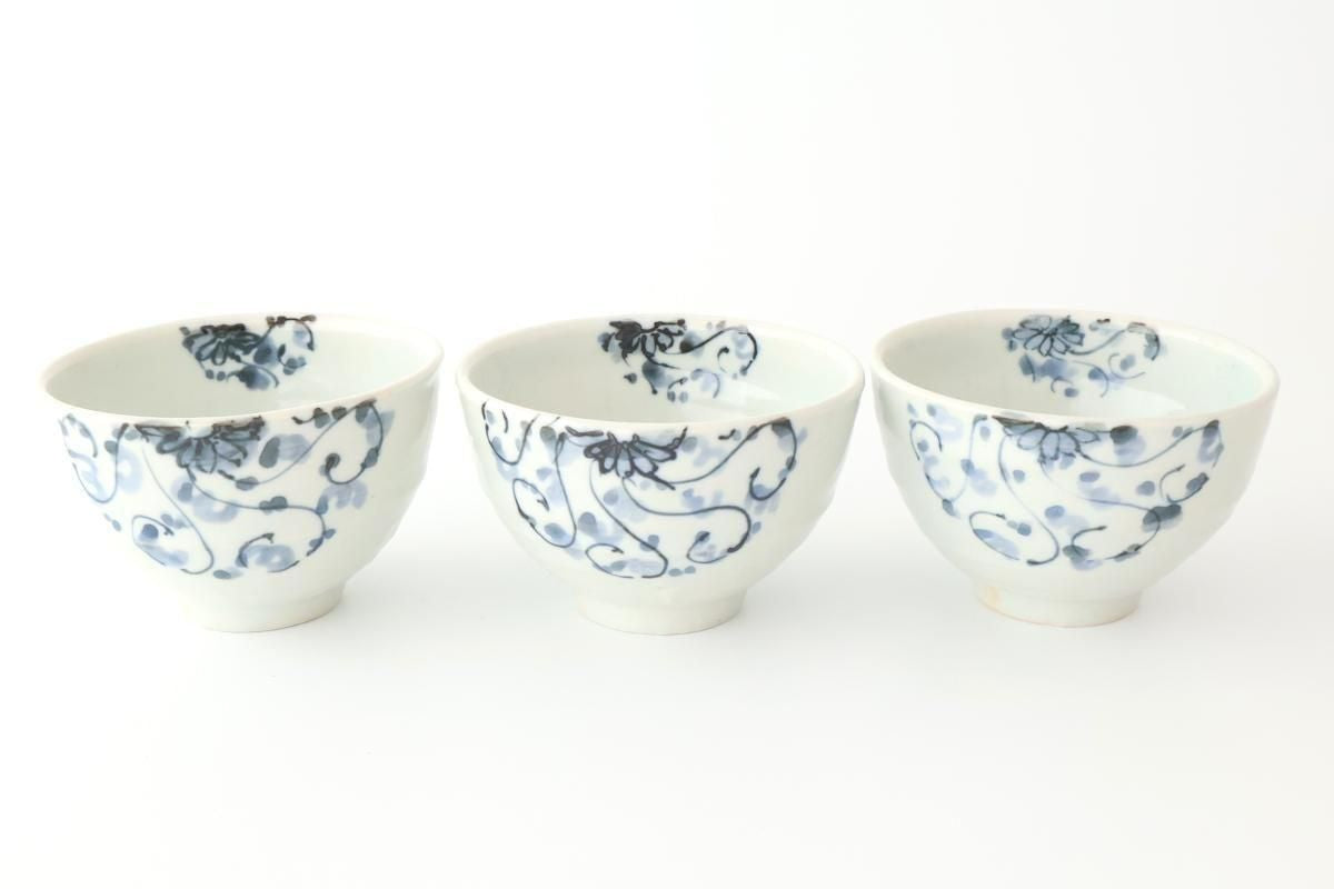 Round Rice Bowl Chrysanthemum Arabesque  | Arita Ware