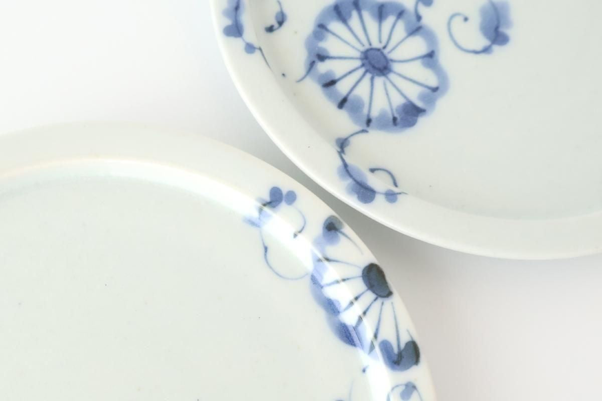 Round Flat Plate Blue Chrysanthemum 14.5㎝/5.7in | Arita Ware