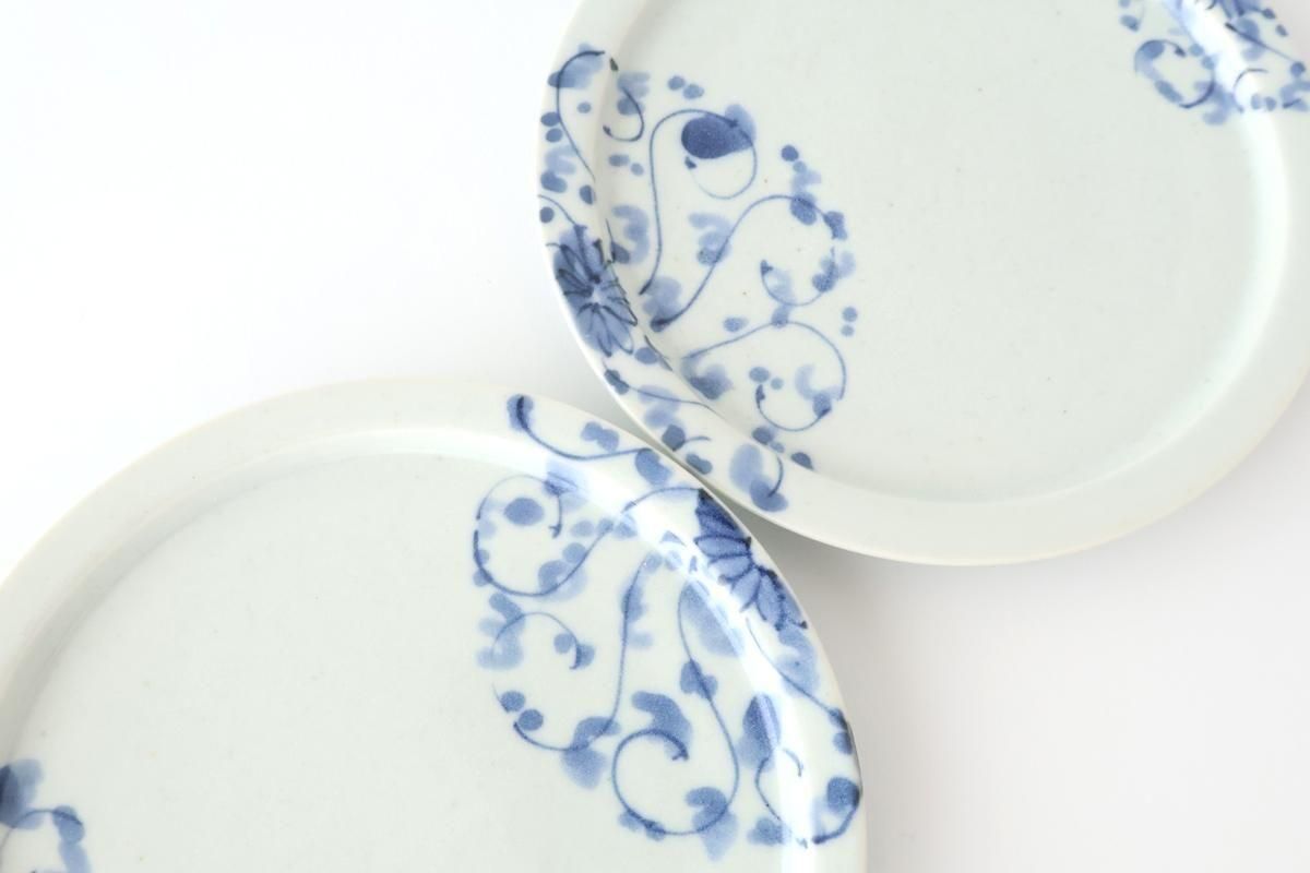 Round Flat Plate Blue Chrysanthemum Arabesque 14.5㎝/5.7in | Arita Ware