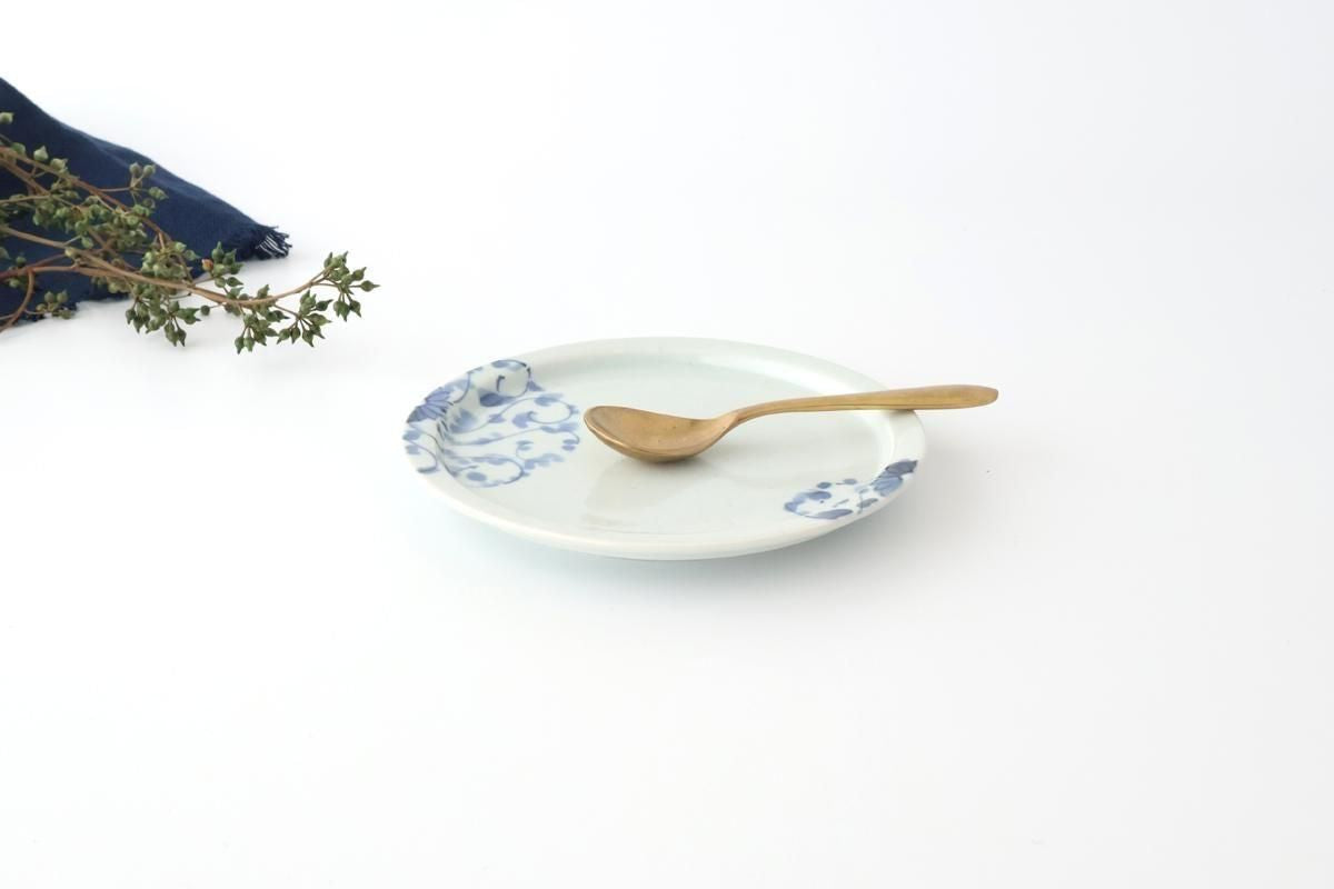 Round Flat Plate Blue Chrysanthemum Arabesque 14.5㎝/5.7in | Arita Ware