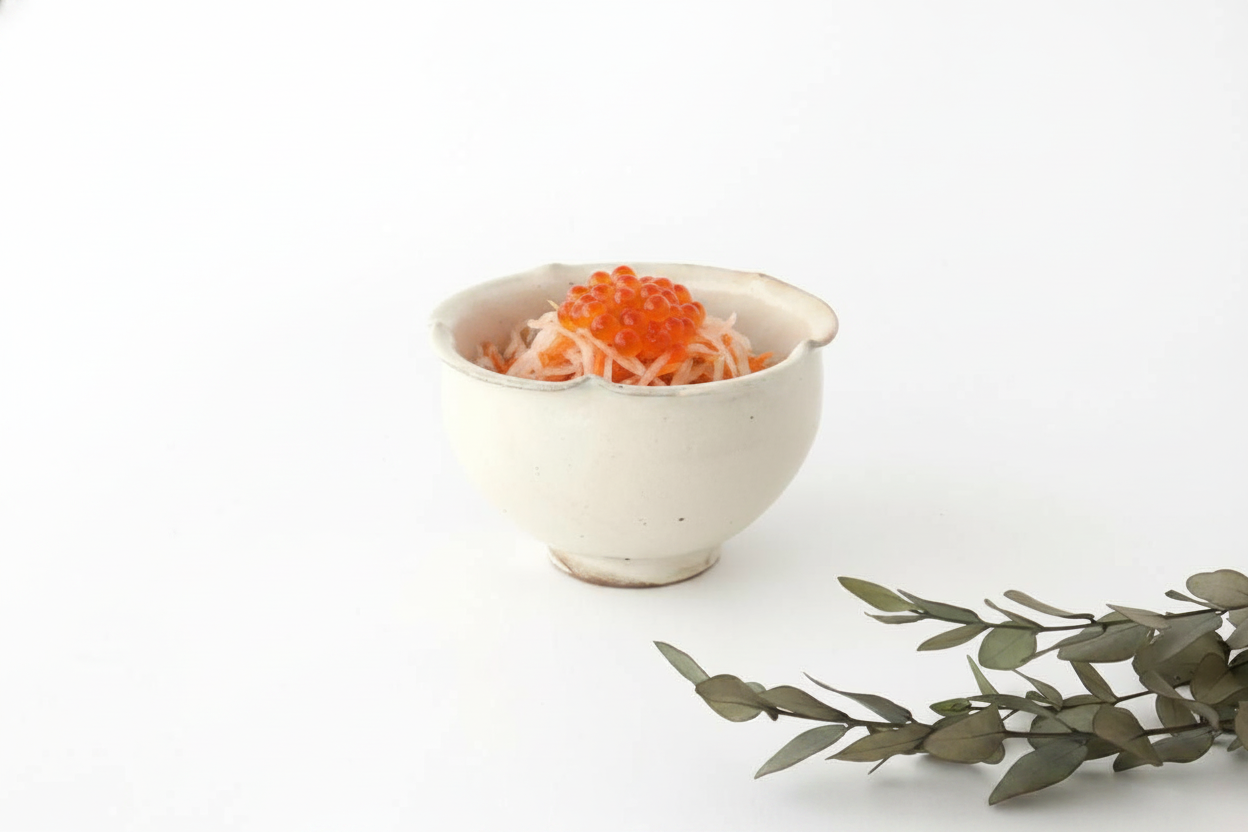 Furutani Seitosho Flower-shaped Bowl White | Kobachi