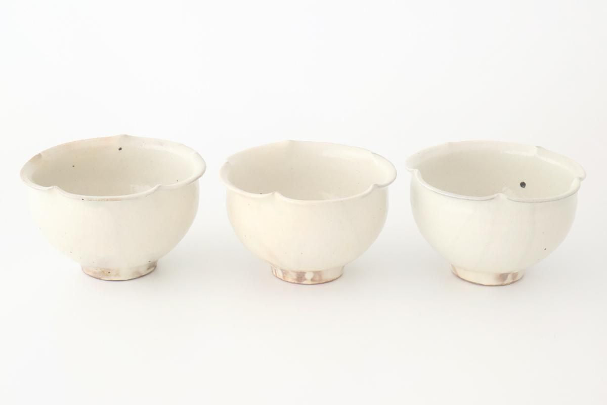 Furutani Seitosho Flower-shaped Bowl White | Kobachi