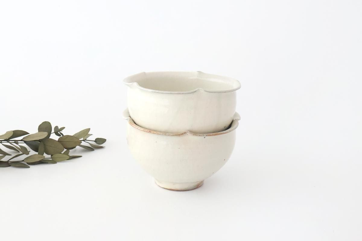 Furutani Seitosho Flower-shaped Bowl White | Kobachi