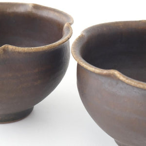 Furutani Seitosho Flower-shaped Bowl Dark Brown | Kobachi
