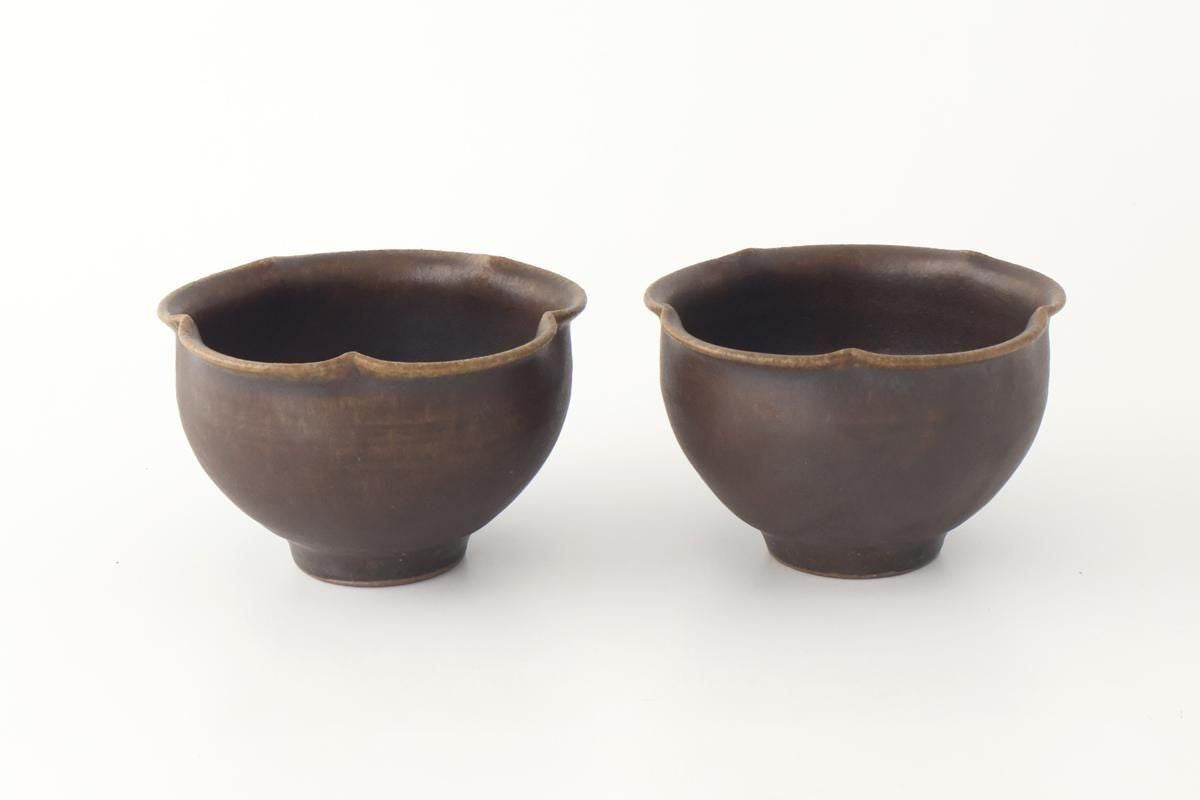 Furutani Seitosho Flower-shaped Bowl Dark Brown | Kobachi